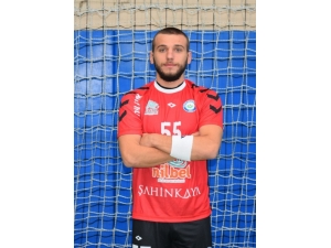 Nilüfer Belediyespor Kadrolarına Güç Katıyor