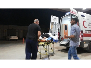 Kamyonete Arkadan Çarptı: 2 Yaralı