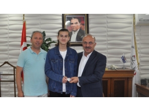 Lgs Bozüyük Birincisi Oldu