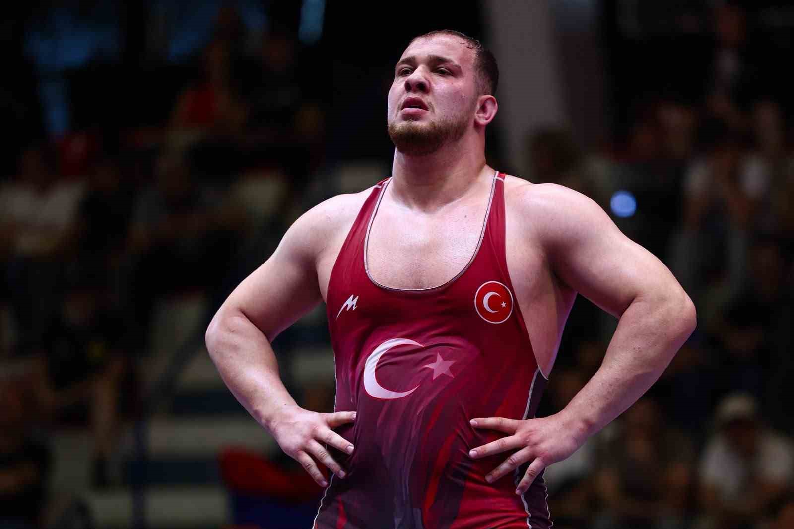 hakan-buyukcingil-dan-akdeniz-oyunlari-nda-altin-madalya
