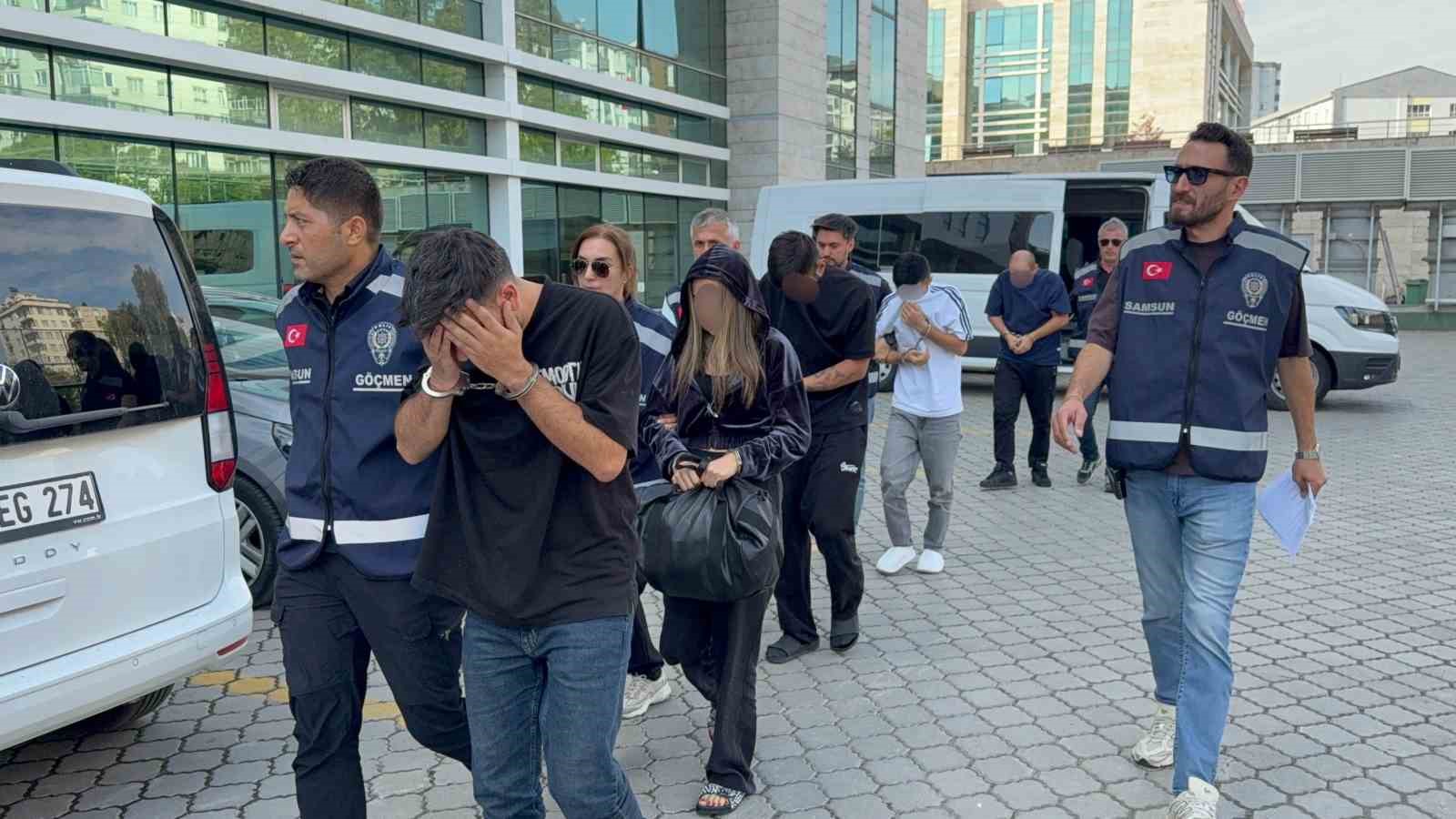 samsun-da-fuhus-cetesine-operasyon-3-kadin-kurtarildi-5-gozalti