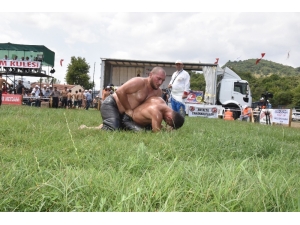 Çan Yağlı Güreşleri Dualar İle Başladı