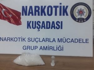 Kuşadası’nda Uyuşturucu Operasyonunda 3 Kadın Yakalandı