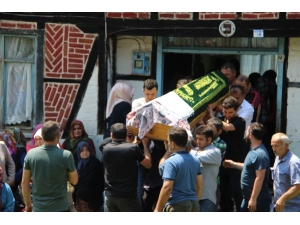 Selde Hayatını Kaybeden Kadın Defnedildi