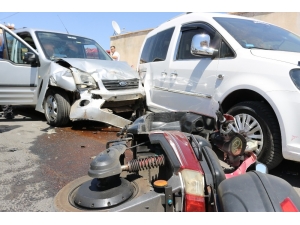 Diyarbakır’da Zincirleme Kaza: 4 Yaralı