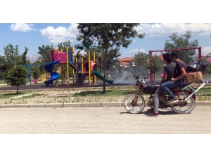 Çocuk Parkında Korkutan Yangın