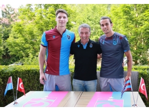 Trabzonspor’da Campi Ve Erce İçin İmza Töreni Düzenlendi