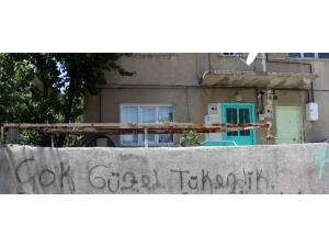 Erzincan’da Bir Kadın Uykudaki Babasını Boğazını Keserek Öldürdü