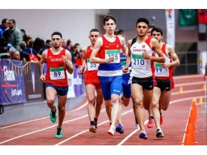 3 Bin Metre Engelli Yarışlarında Murat Yalçınkaya Avrupa Şampiyonu