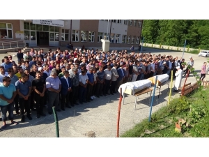 Bartın’da Boğularak Hayatlarını Kaybeden Kuzenler Toprağa Verildi