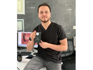 Diş Beyazlatma Dişe Zarar Vermiyor