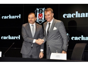 Beşiktaş’a Yeni Giyim Sponsoru