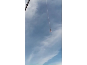 Bungee Jumping Halatı Koptu, 30 Metreden Aşağı Düştü