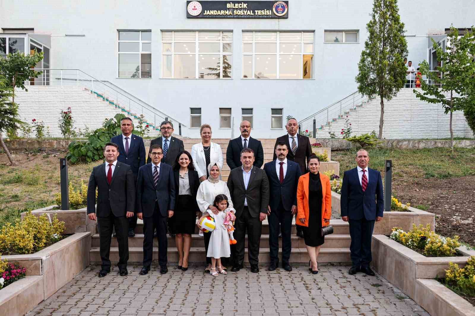 bilecik-te-gorev-degisimi-oncesi-veda-programi-duzenlendi