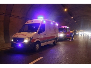 Tır’a Arkadan Çarpan Aracın Sürücüsü Öldü