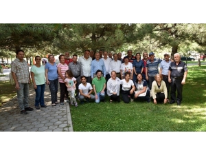 Başkan Ataç Mahalle Meclisi Üyeleriyle Piknikte Buluştu