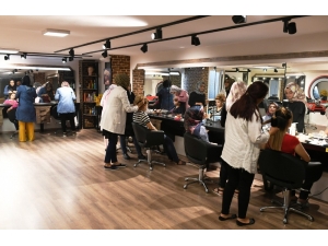 Şanlıurfalı Kadınlar Destek Merkezlerinde Kurs Görüyor