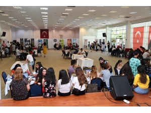 Mersin’de Gençlere Üniversite Tercihinde Belediye Desteği