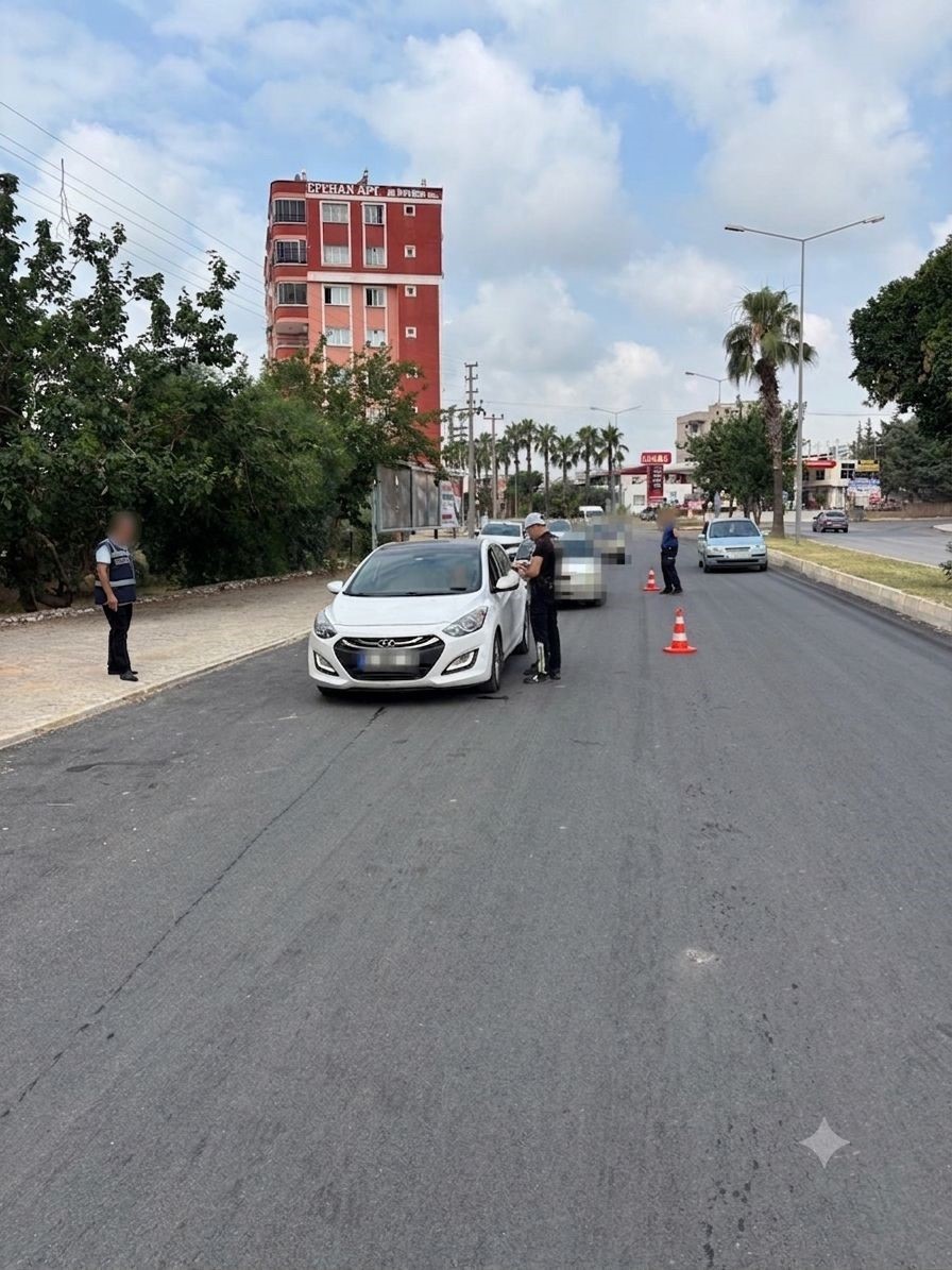 kozan-da-bir-haftalik-denetimlerde-4-hukumlu-yakalandi