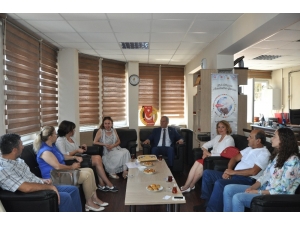 Üniversiteli Kadınlardan Yerel Basına Destek