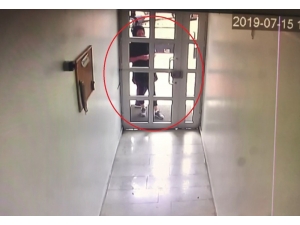 Evlerden 100 Bin Tl’lik Vurgun Yapan Hırsızlar Yakalandı