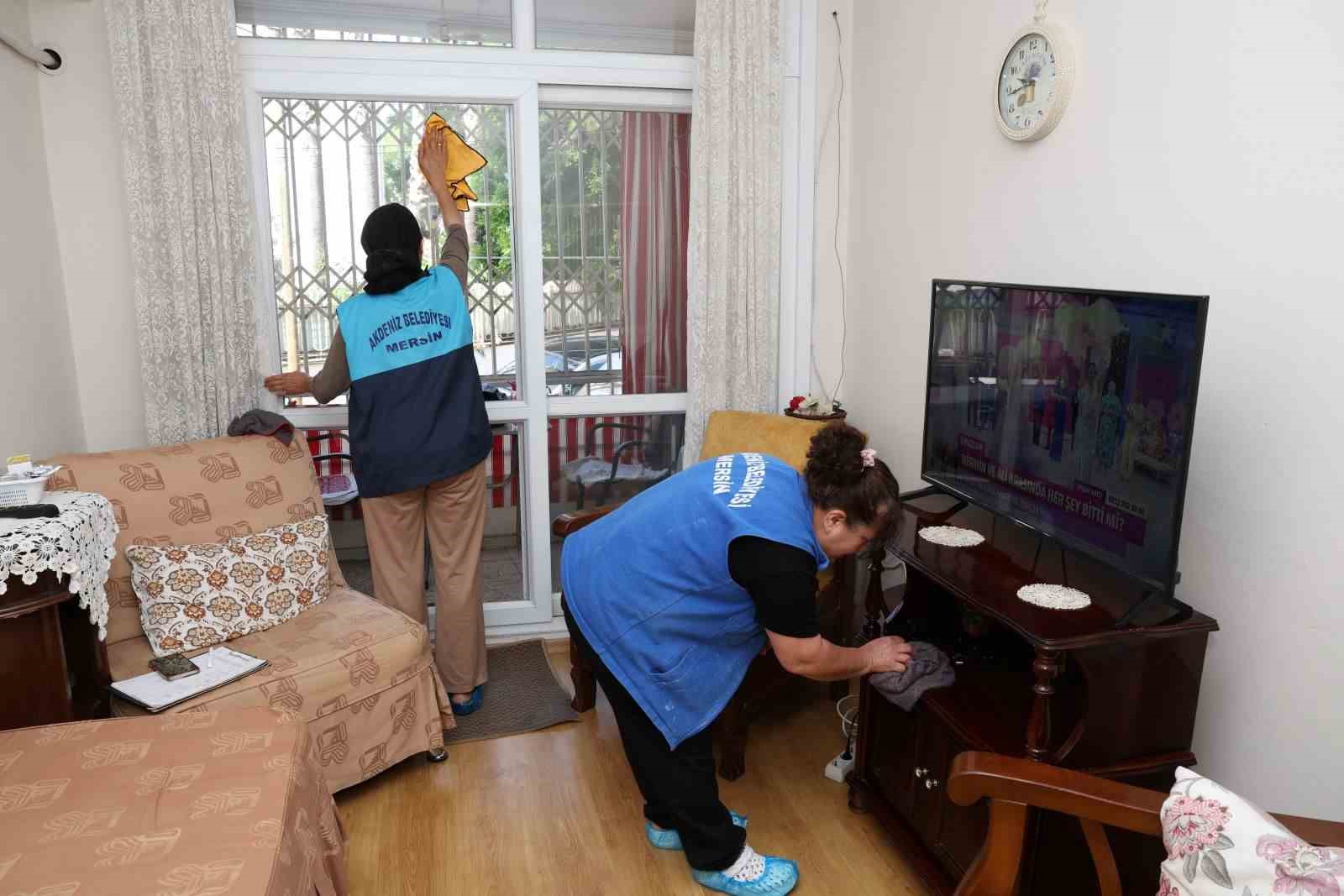 akdeniz-belediyesinden-gonulleri-isitan-bayram-hediyesi