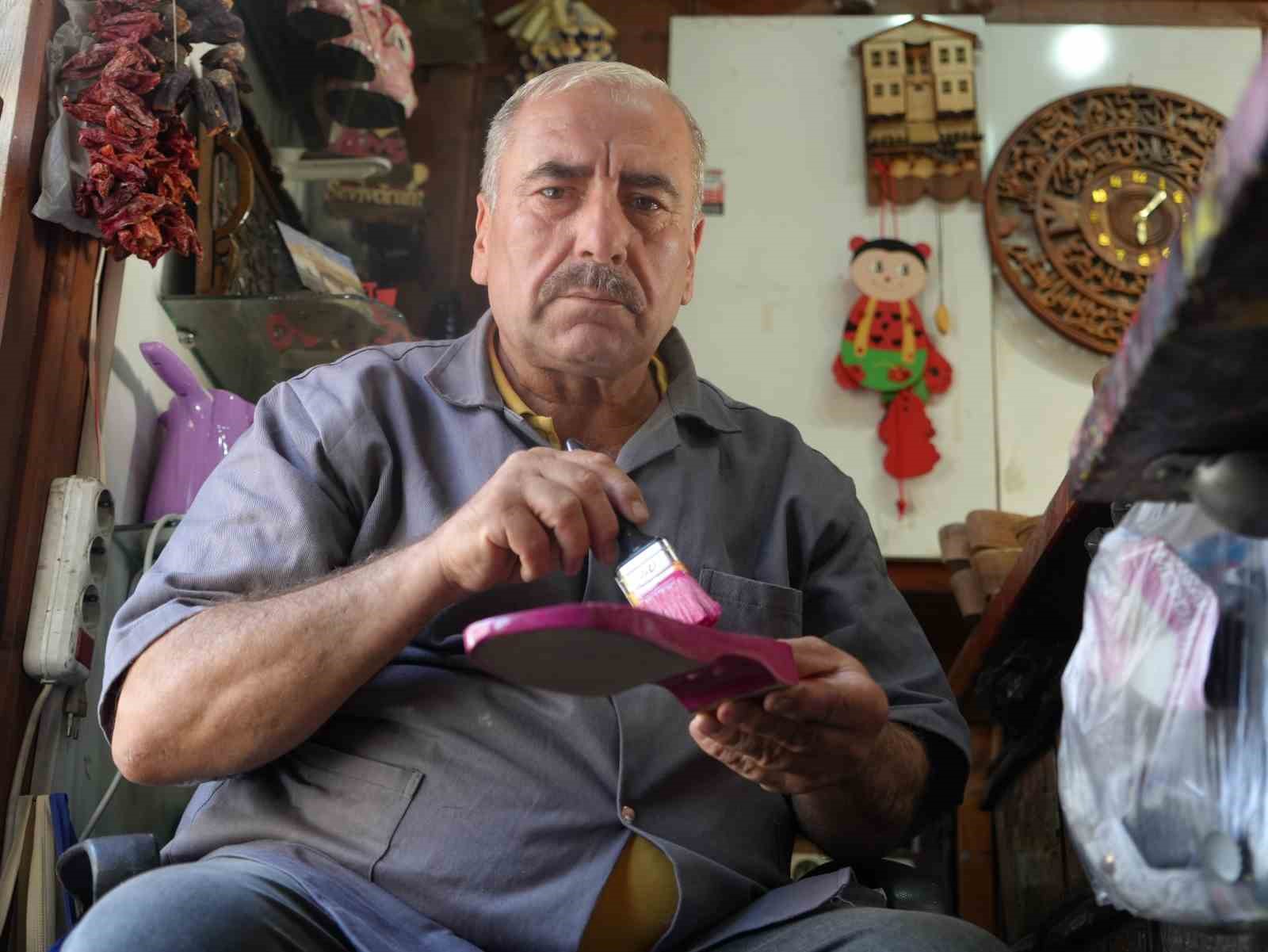 gaziantepli-usta-unutulmaya-yuz-tutan-takunyacilik-meslegini-yasatiyor