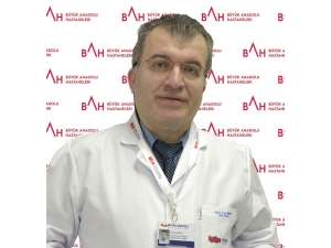 Kulak Sağlığı İçin Havuz Ve Denizde Önem Alın