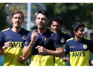 Fenerbahçe Yeni Sezon Hazırlıklarını Sürdürdü