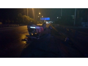 Ehliyetsiz Ve Alkollü Sürücü Kullandığı Araçla Kaza Yaptı