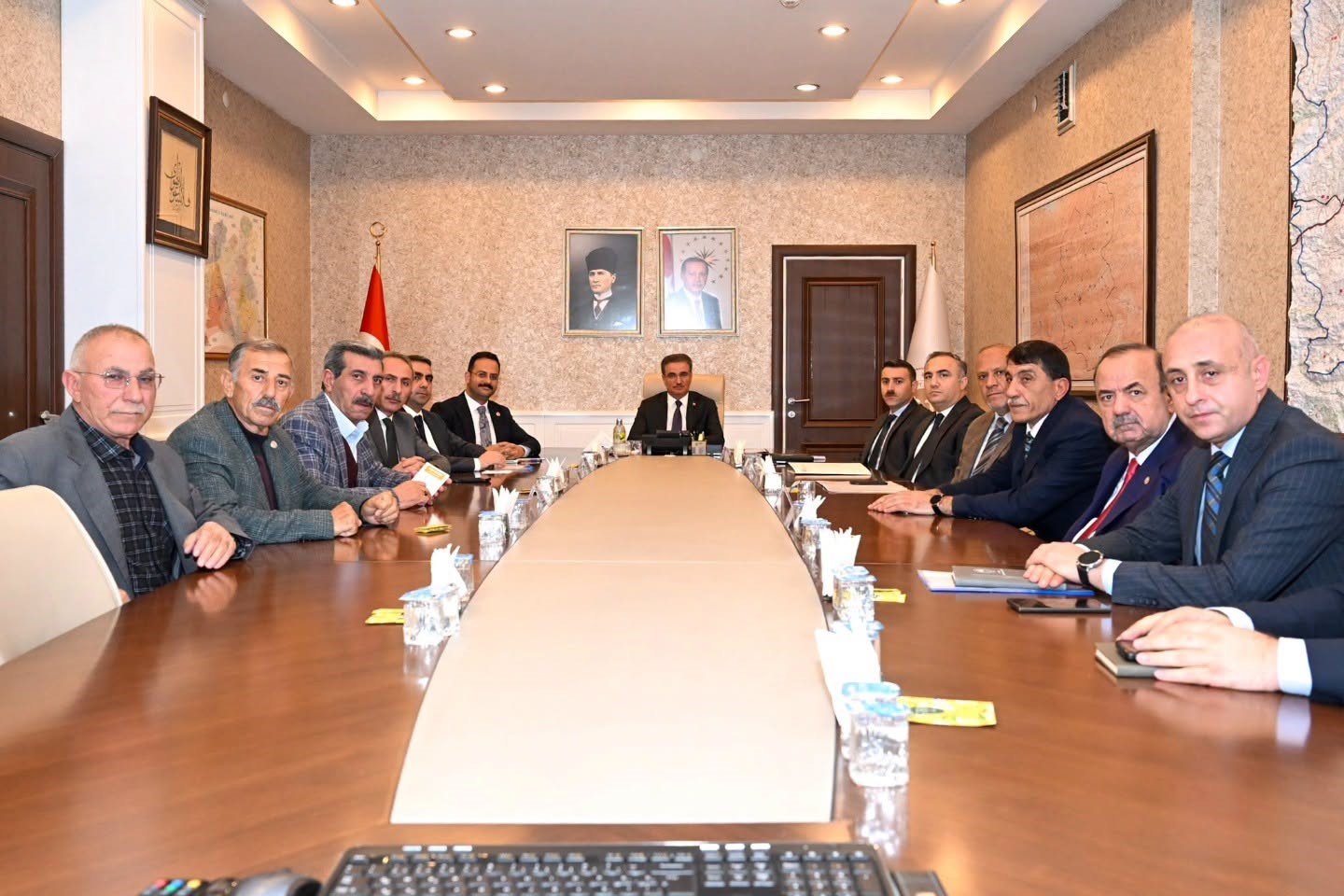 vali-aydin-barus-baskanliginda-hayvan-pazari-toplantisi