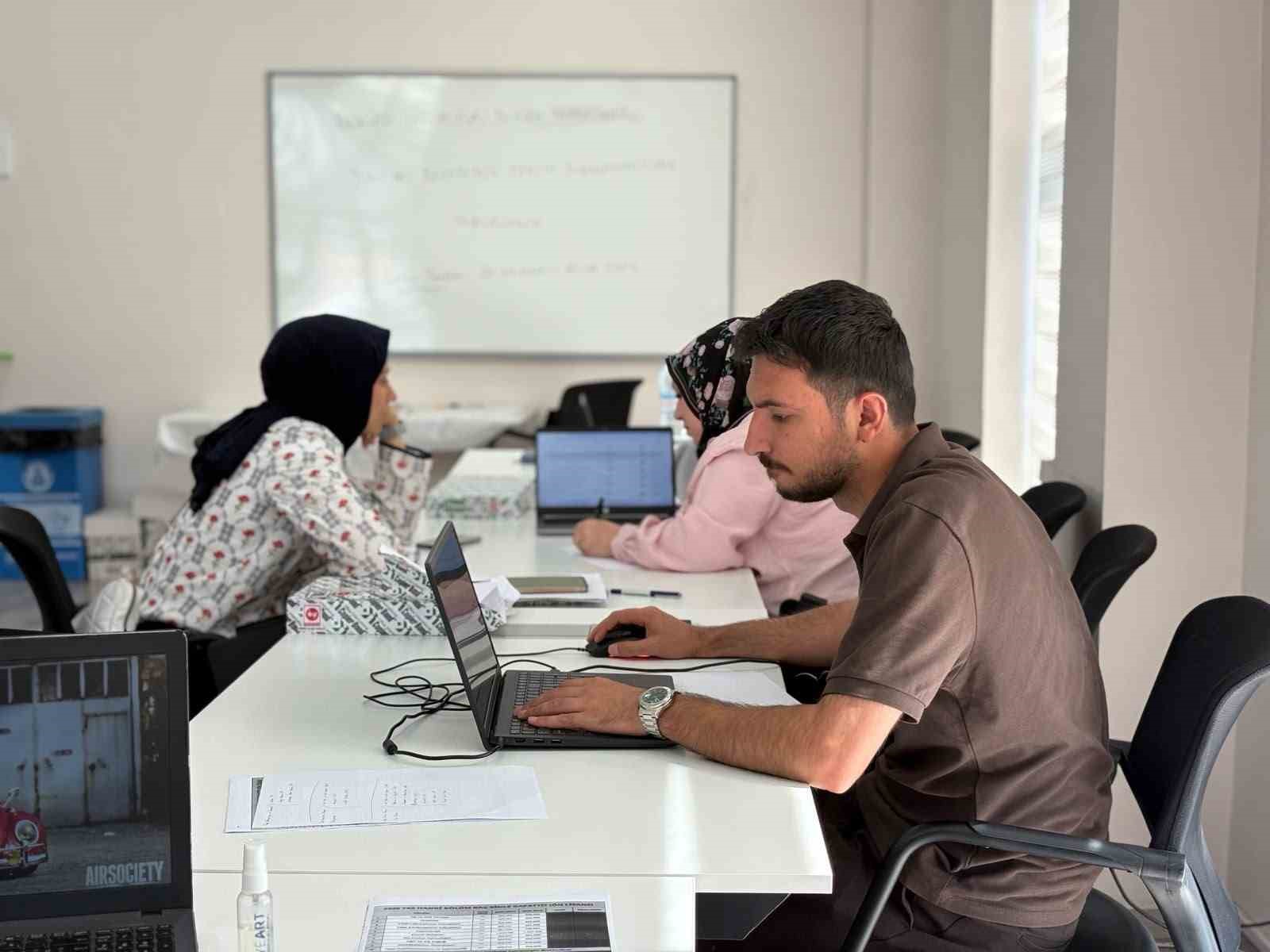 sincan-belediyesinden-ucretsiz-tercih-danismanligi-hizmeti