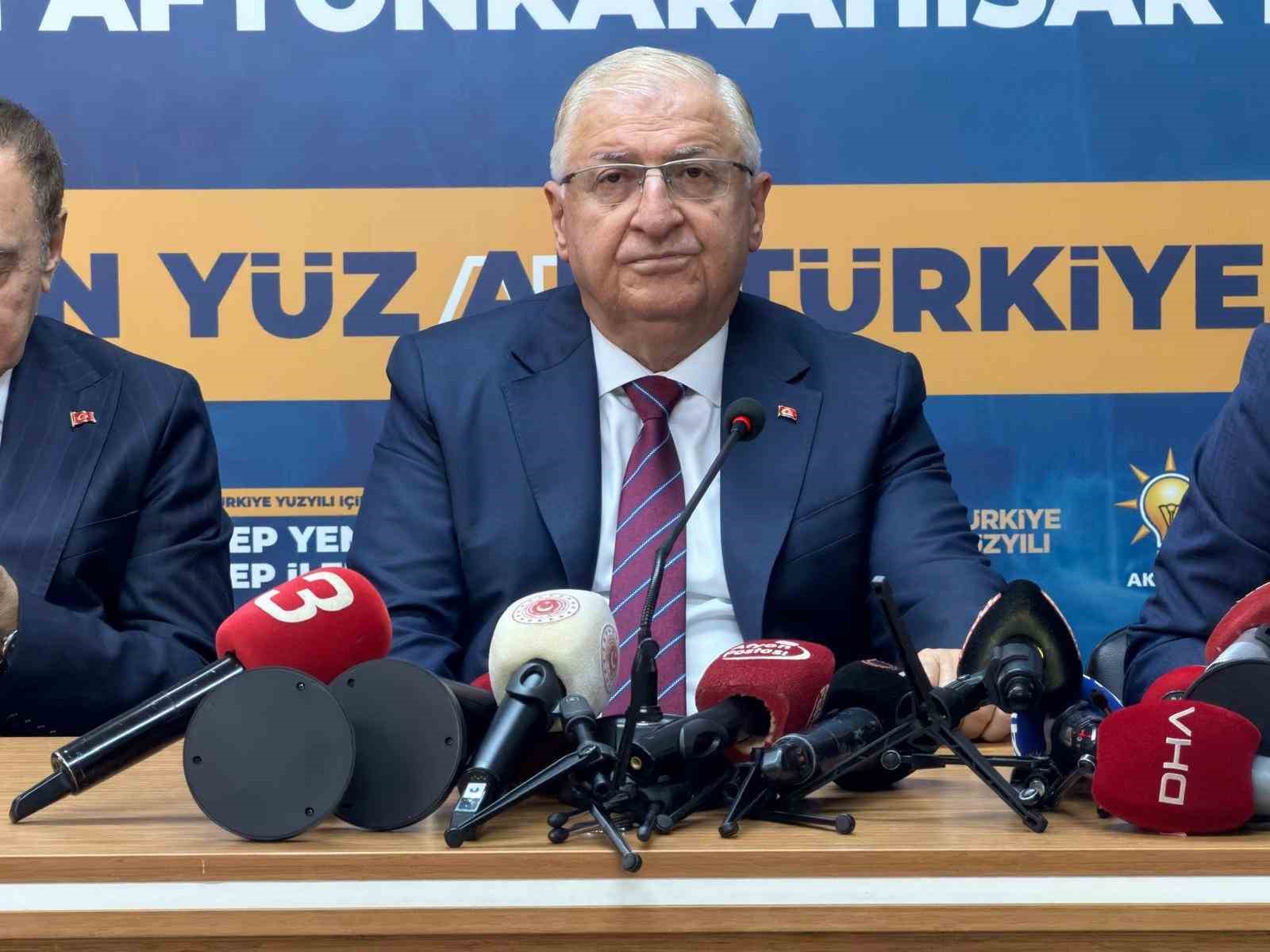 bakan-guler-dunya-savas-ve-belirsizliklerin-arttigi-hassas-bir-donemden-geciyor