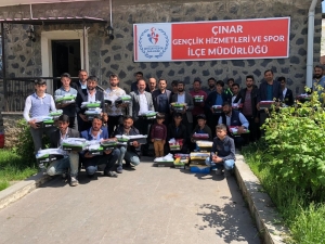 Çınar Kaymakamlığından Köylere Spor Desteği