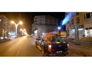 Erciş’te Mahallelerde İlaçlama Çalışmaları Devam Ediyor