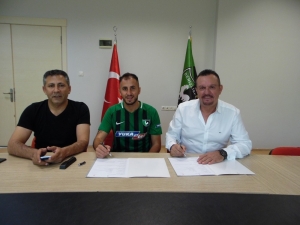Denizlispor, Zeki Yavru’yu Transfer Etti