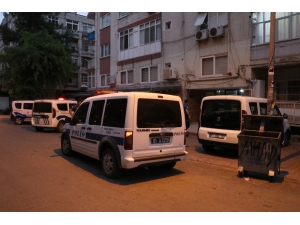 Adana’da Bir Kişi Annesini Tabanca İle Vurarak Ağır Yaraladı