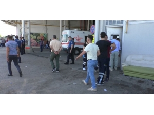 Boşanmak İsteyen Çiftin Aileleri Hali Birbirine Kattı: 6 Yaralı