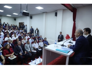 Vali Çakacak, Mihalıççık’ta Mahalle Muhtarlarının Taleplerini Dinledi