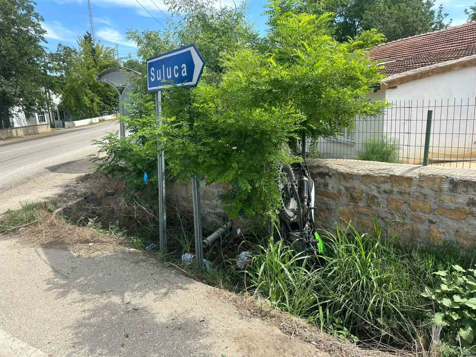 kesan-da-duvara-carpan-motosikletli-yaralandi