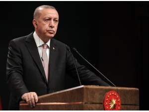 Cumhurbaşkanı Erdoğan, Mahathir Bin Mohamad’e Cumhuriyet Nişanı Tevcih Etti