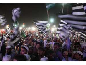 Pakistan’da Hükümet Karşıtı Protesto