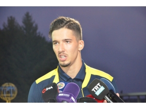 Altay Bayındır: "Hocama Teşekkür Etmek İstiyorum Bana Şans Verdiği İçin"