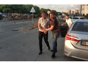 Uyuşturucuya Karşı Pankart Taşıyıp, Uyuşturucu İle Yakalanan Şahıs Serbest Bırakıldı