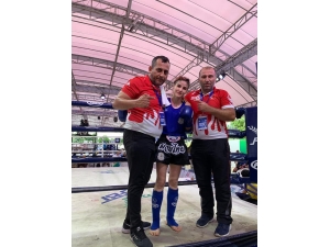 Taylan’da ’Türkiye’ Sesleri Yükseliyor