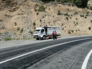 Kurban Bayramı Öncesi Jandarma Ekipleri Belgesiz Hayvan Sevklerine Karşı Önlemlerini Arttırdı