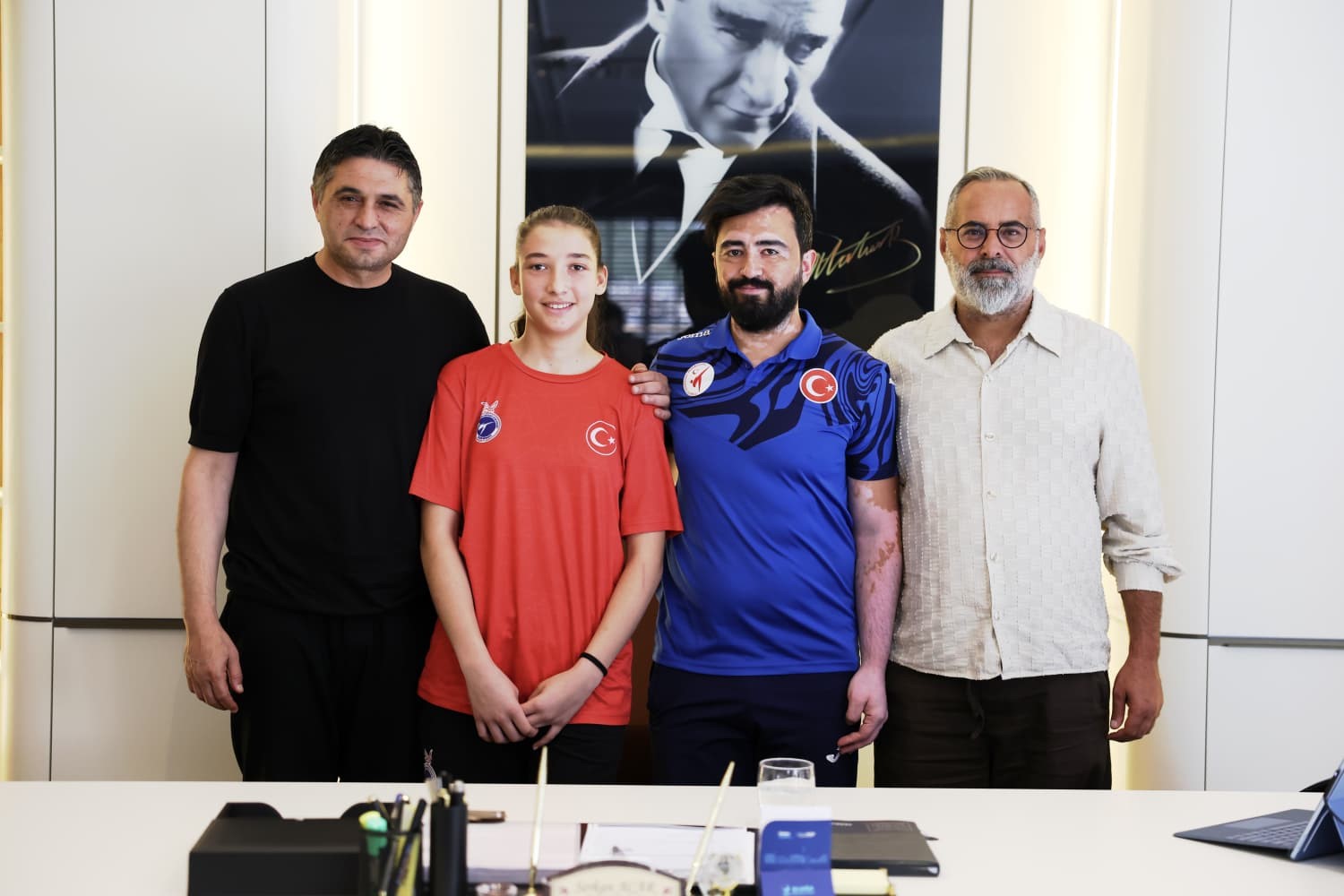 aliagali-taekwondocu-merve-nisa-mizrak-turkiye-yi-temsil-edecek