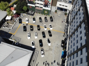 İnterpol Tarafından “Çalıntı” Kaydı İle Araması Bulunan Lüks Otomobilleri Yurda Sokan Şebekeye Operasyon