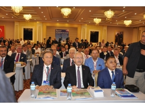 Kılıçdaroğlu Belediye Başkanları Çalıştayında Konuştu