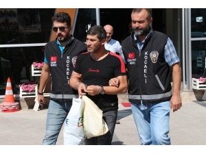 Eski Belediye Başkanını Silahla Yaralayan Şahıs Tutuklandı